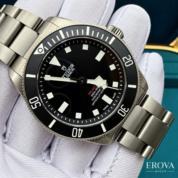 Black Pelagos Dive